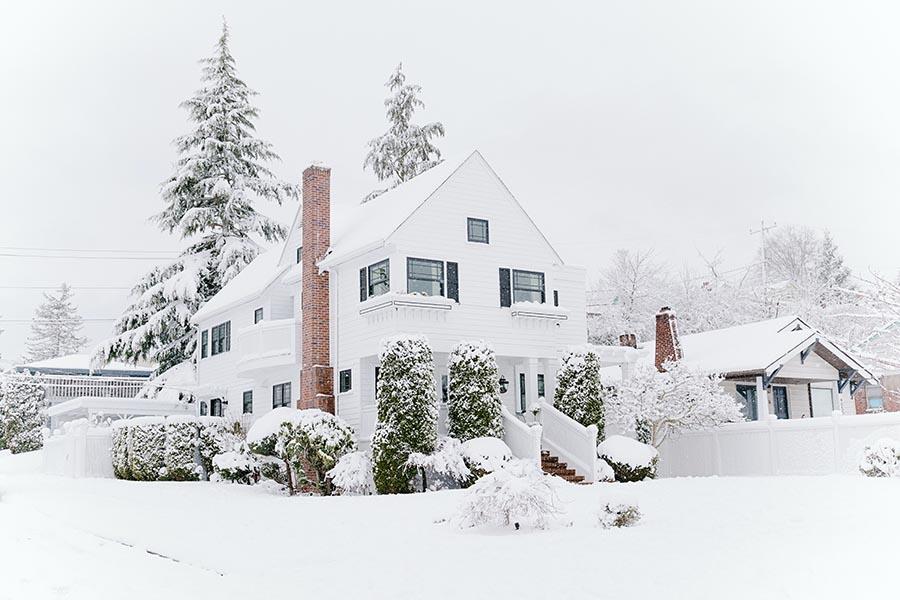 Buying or selling a home during the winter