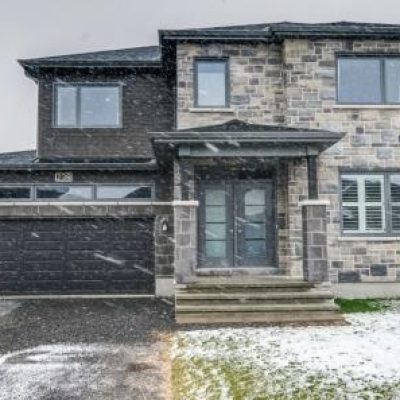 236 Sunset, Russell